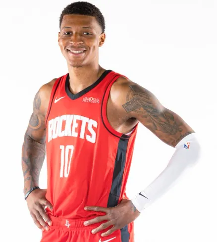 好博体育官网-祝你23岁生日快乐！NBA官方分享贾巴里-史密斯的个人照片
